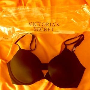 VS side smoothing push-up plunge bra 32D
